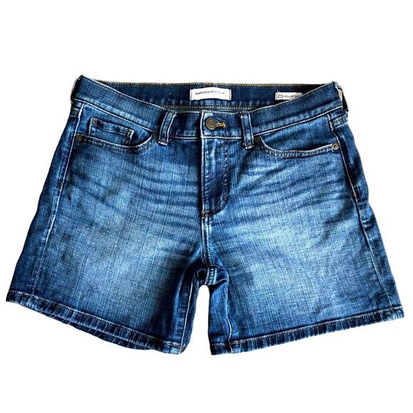 Banana Republic Mid Rise Roll Up Blue Dark Wash Denim Shorts Regular Size 25 - Picture 1 of 9